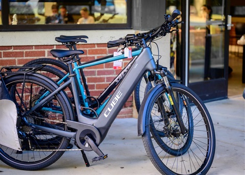 2 e-bikes